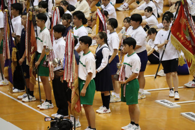 優勝杯返還